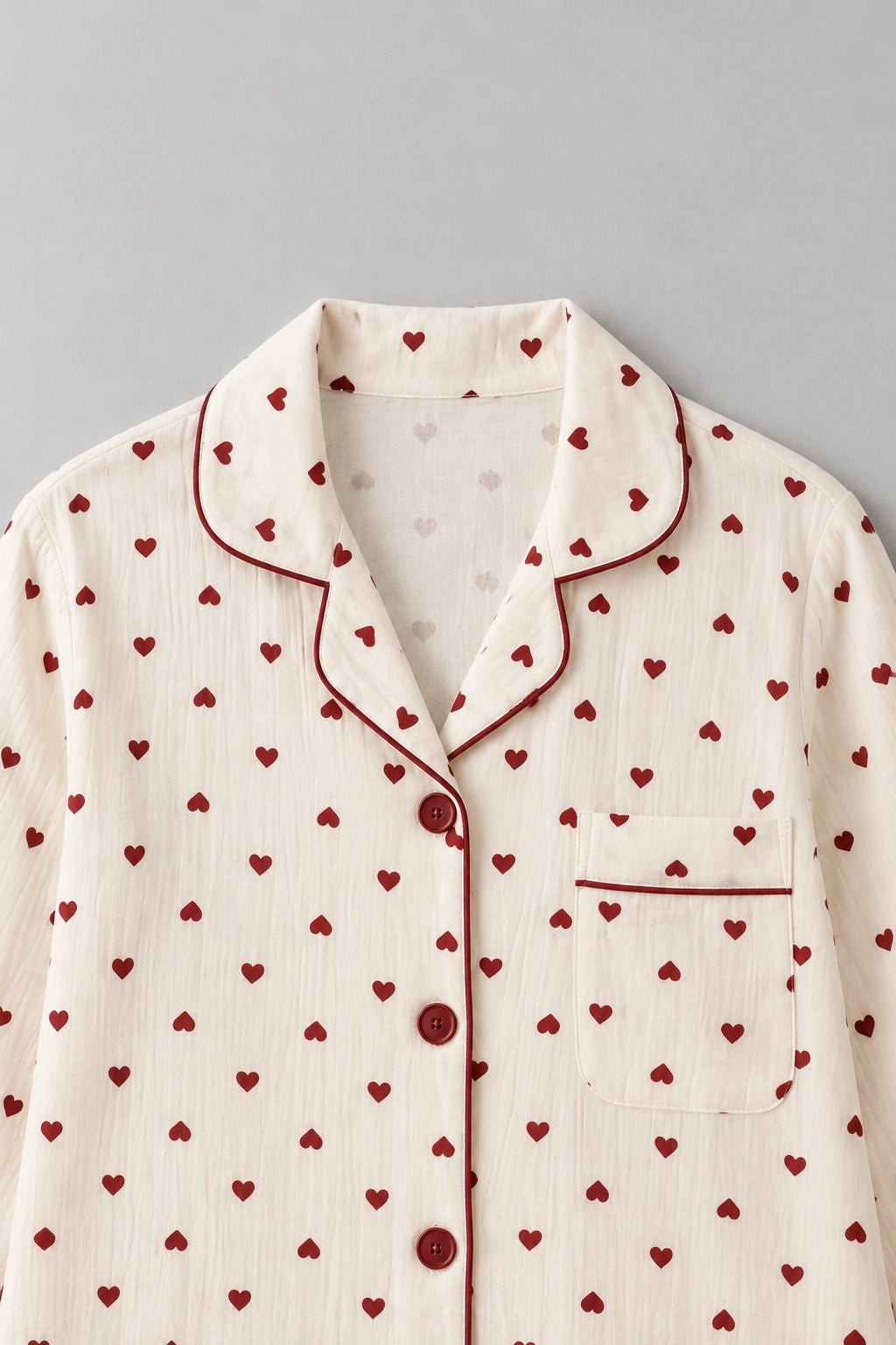 Pyjama Femme Coeurs Rouges – à plat, haut